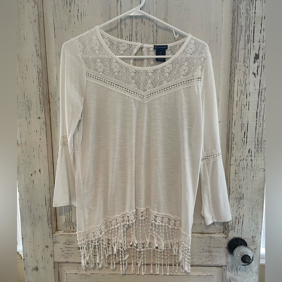 new directions Tops - New Directions Boho lace/fringe bell sleeve top Sz medium